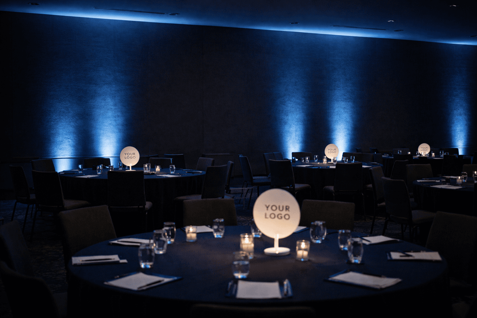 LED Beleuchtung Set (4x Eurolite LED PARty Spot Silent RGB/WW) mieten in Hamburg